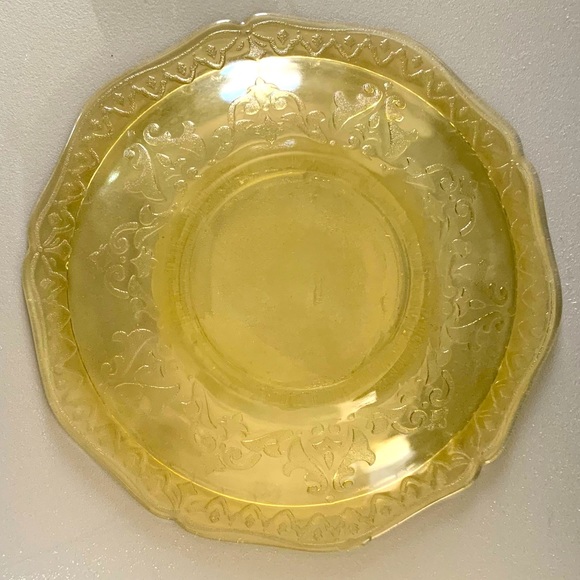 Normandie Amber Federal Glass Saucer - Picture 2 of 2